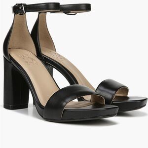 Naturalizer Joy Ankle Strap sandal 7.5 W Black NWT